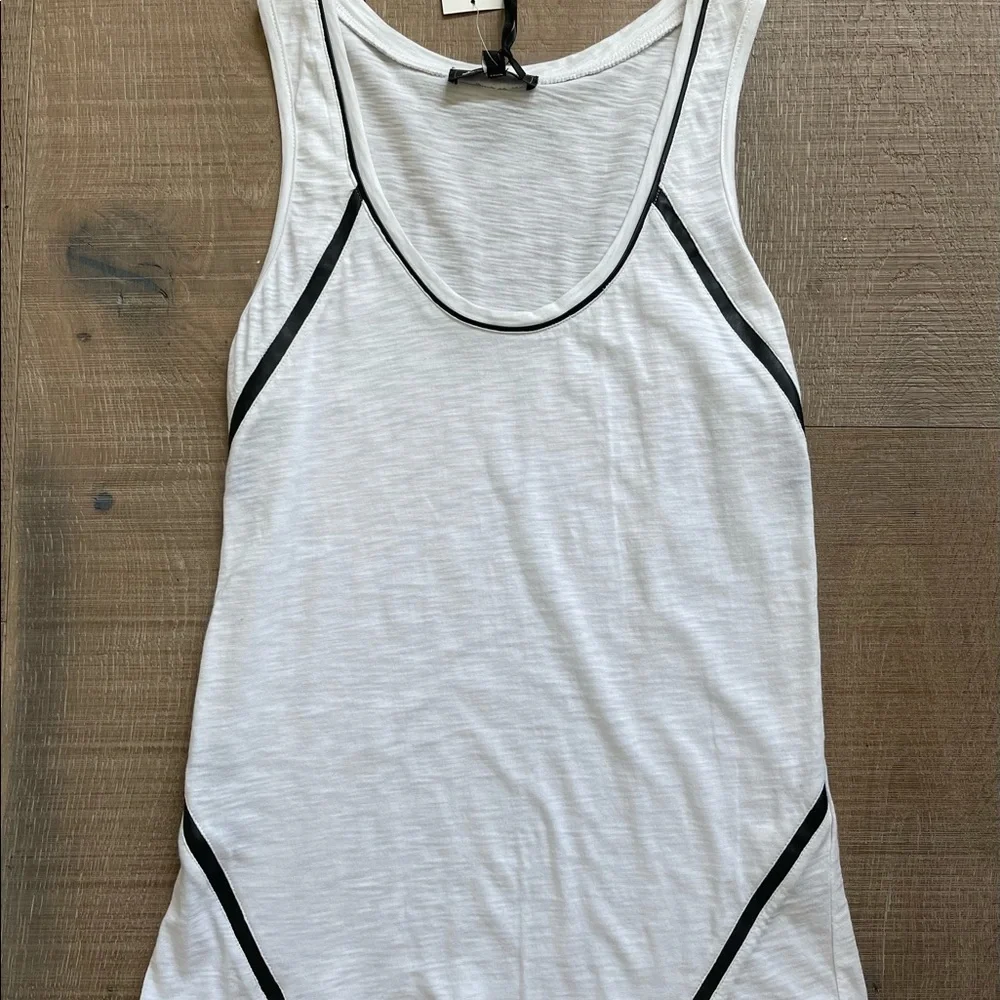 Sam Edelman Black Women's Medium Seamed Scoop-Neck Tank - Picture 3 of 6